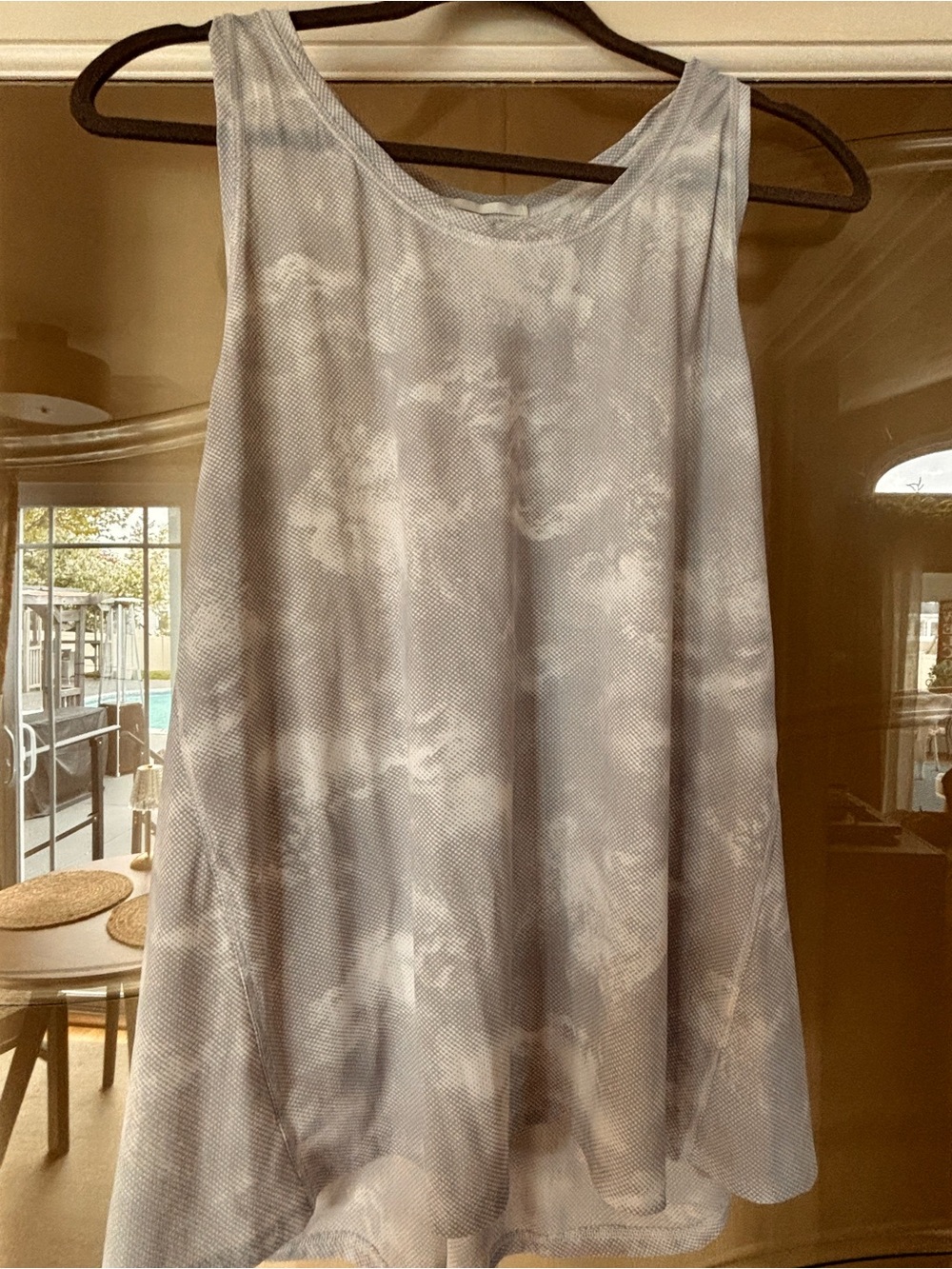 Athleta Light Gray Microdot Performance Tank 2X
